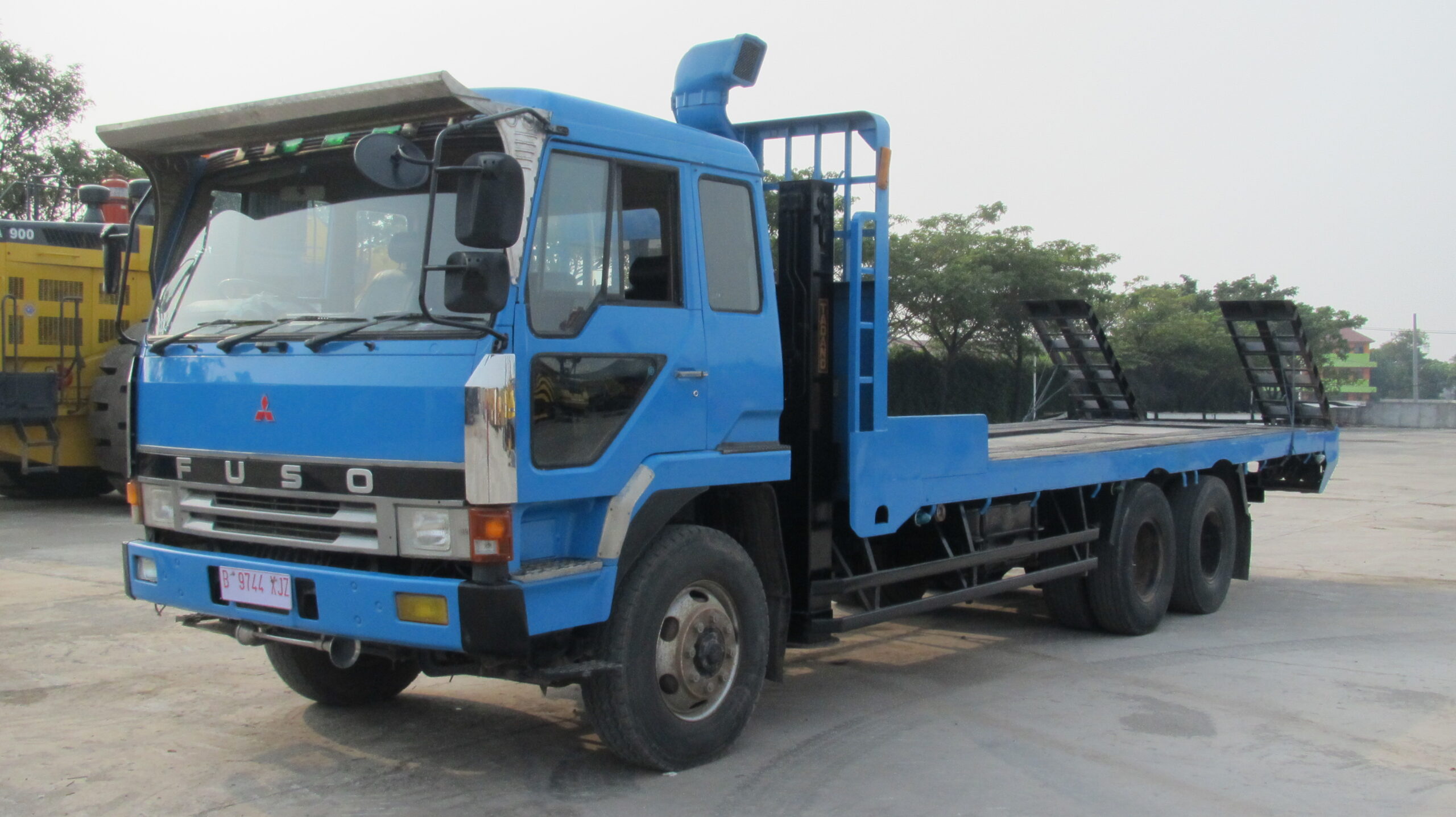 Mitsubishi MF40W Asphalt Finisher - EXXA